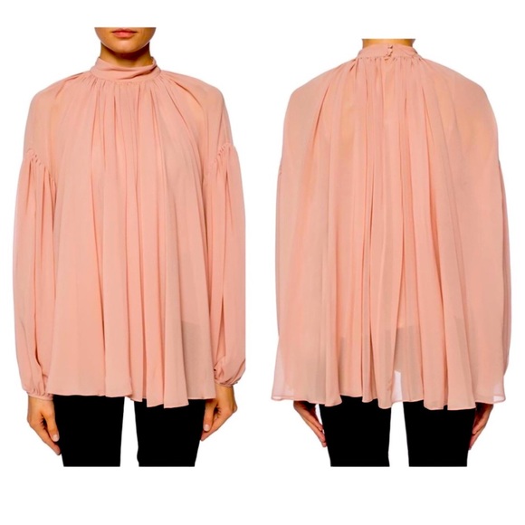 New with tag! Brandy Rose Stella McCartney Silk Blouse
Runway size S - Picture 1 of 13